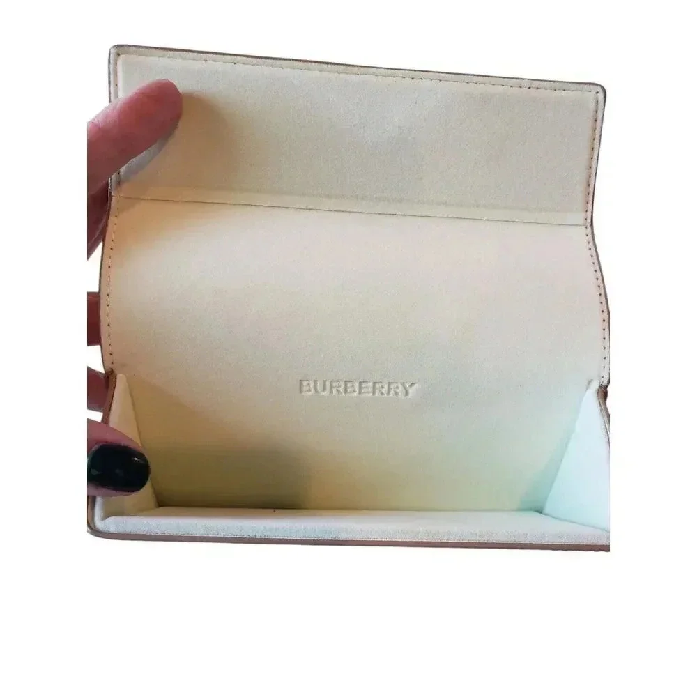 Burberry beautiful designer